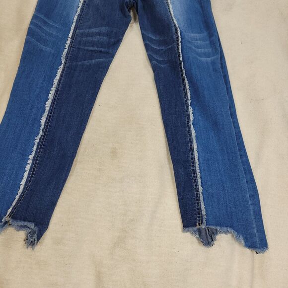 Salvaje Denim Jeans Womens Size 15 Blue Distressed RN 152865 Embroidered Cotton - Picture 11 of 16